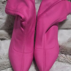 SHEIN Fuchsia Heeled Boots